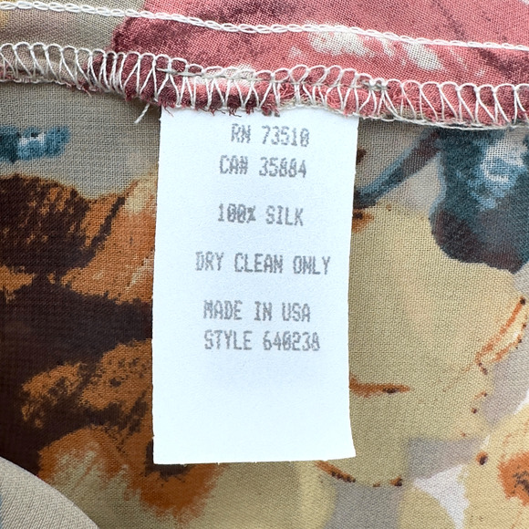 Ivy Jane Silk Taupe Purple Floral Pattern V Neck Blouse Womens Size Small - Picture 5 of 7